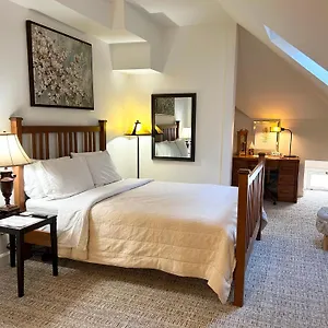 Bed & Breakfast 50 Lincoln Short North ***